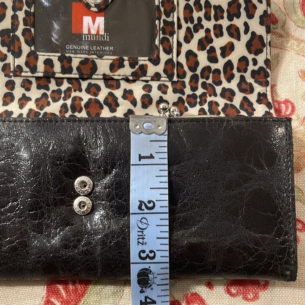 Mundi Black Crackled Leather Animal Print Compartmentalization Clutch Wristlet - Picture 10 of 10